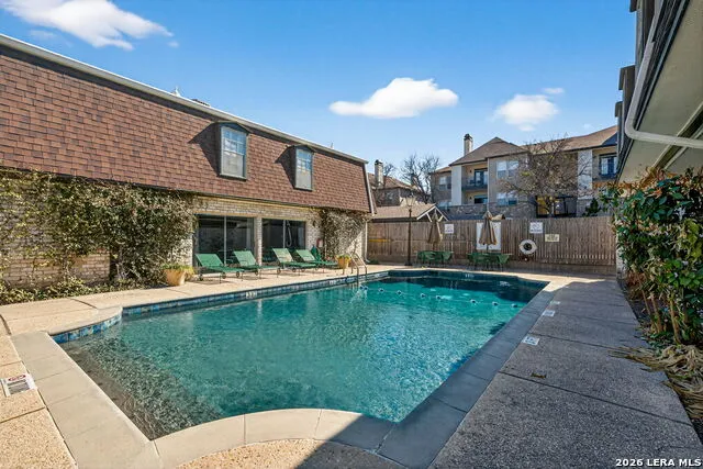 1045 Shook Avenue #145H Olmos Park, TX 78212